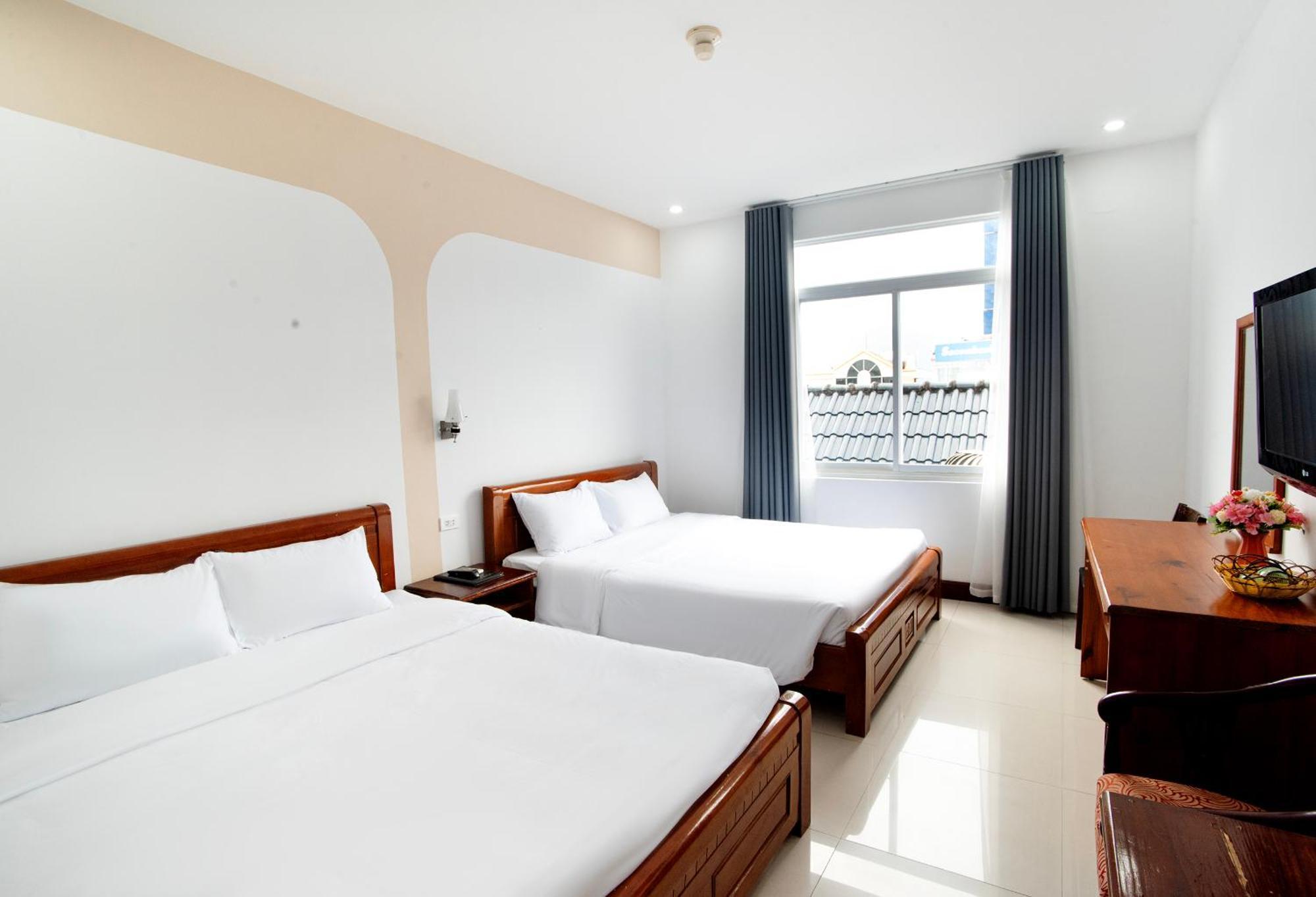 Eden Quy Nhon Hotel Екстериор снимка
