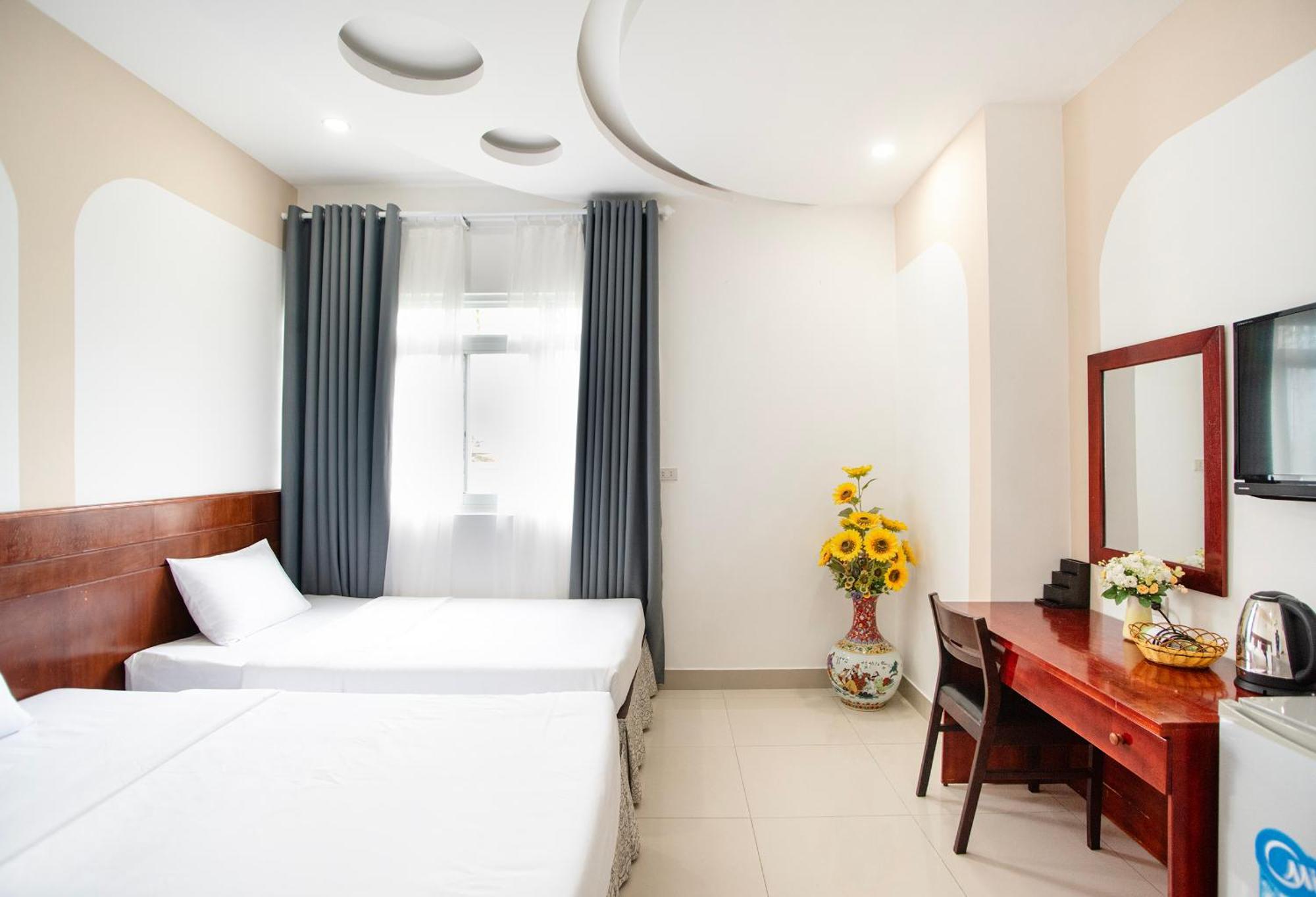 Eden Quy Nhon Hotel Екстериор снимка