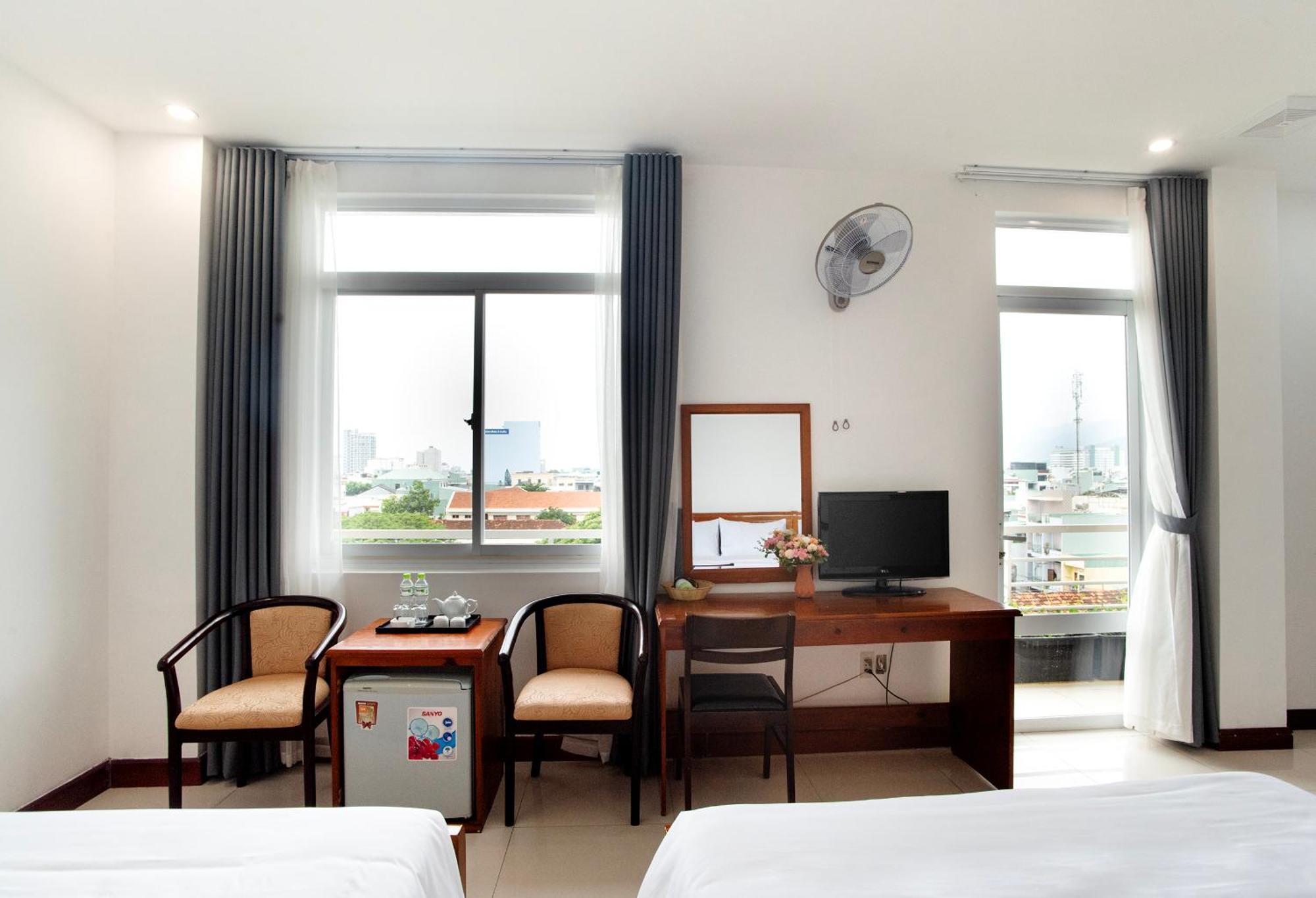Eden Quy Nhon Hotel Екстериор снимка
