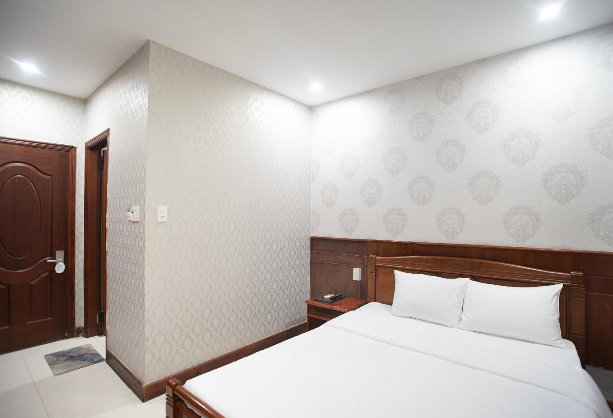 Eden Quy Nhon Hotel Екстериор снимка