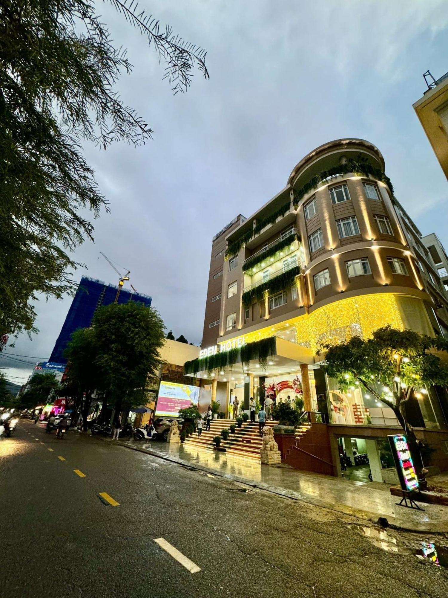 Eden Quy Nhon Hotel Екстериор снимка